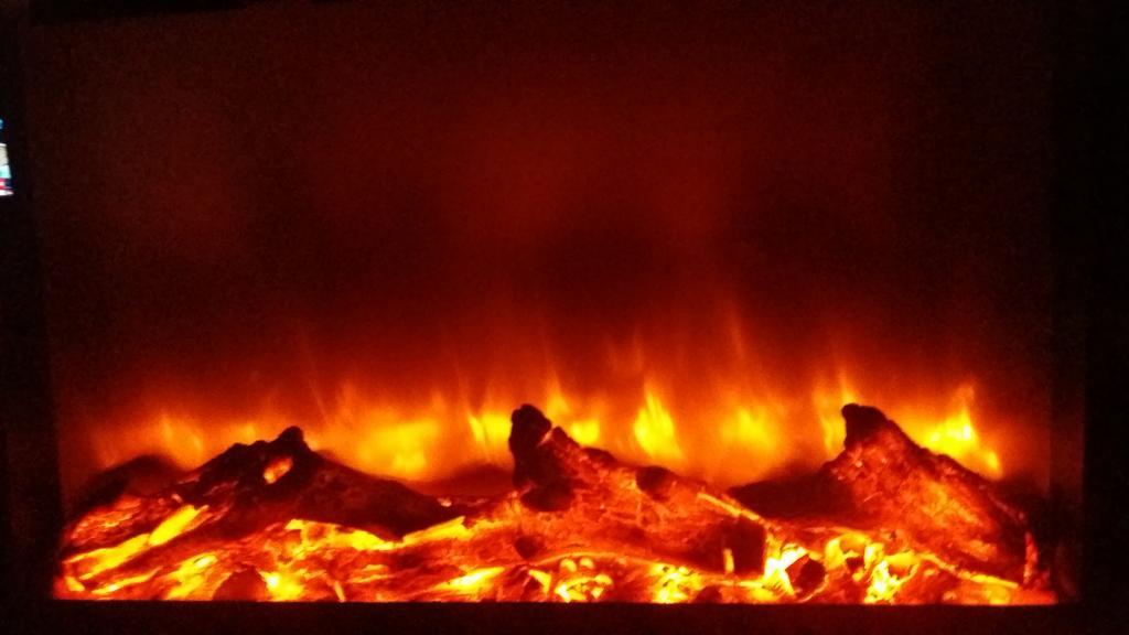 Apartment With Fireplace Lviv Ngoại thất bức ảnh